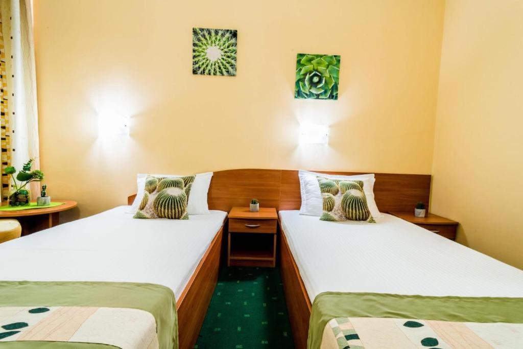Hotel Rostov Pleven Extérieur photo