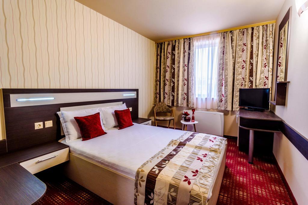 Hotel Rostov Pleven Extérieur photo